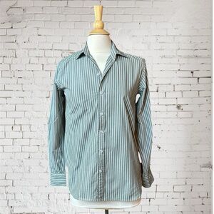 Juju s’amuse! Deluxe 100% cotton long sleeve button down greenish gray pinstripe